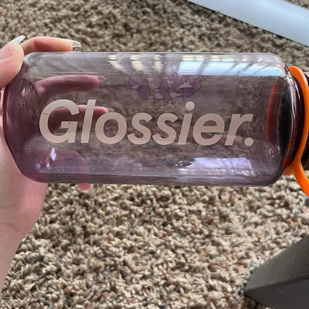 Limited edition mushroom 🍄 Glossier Seattle Water Bottle 💜 - Picture 6 of 6